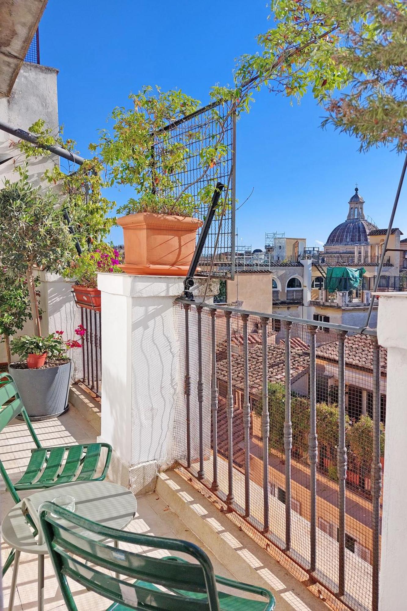 Colosseo Attico Genuino Terrazzina Panoramica Apartment *